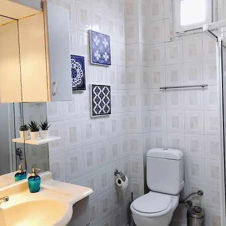 Comfy & Spacious Flat In The Center Of Cihangir Daire İstanbul